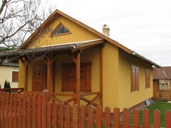 galleryImage
