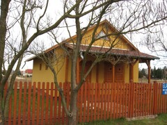 galleryImage