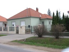 galleryImage
