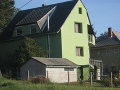 galleryImage