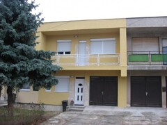 galleryImage