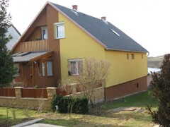 galleryImage