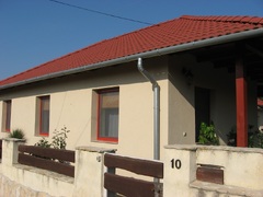 galleryImage
