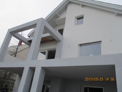 galleryImage