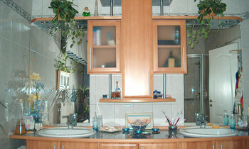 galleryImage